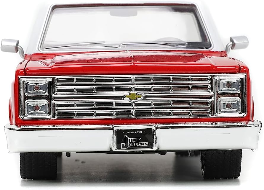 Just Trucks 1:24 1985 Chevy C10 Die-Cast Truck w/Tire Rack – Red/White