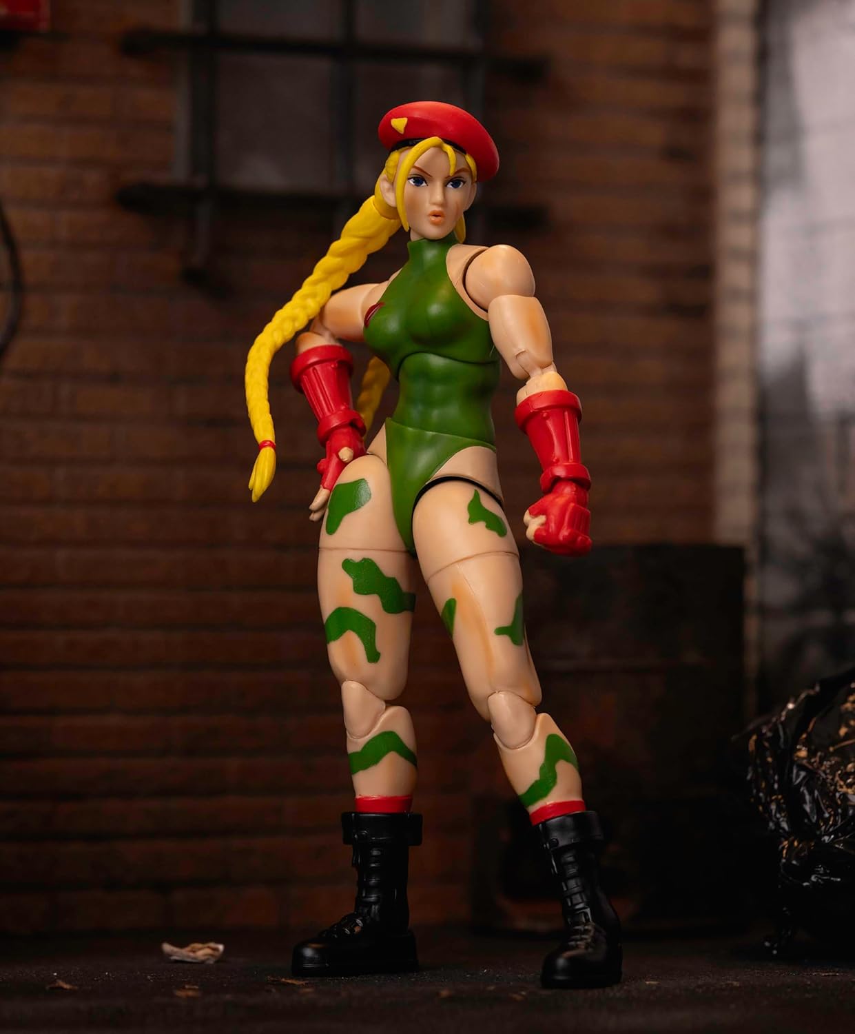 Jada Toys – Street Fighter II Cammy Action Figure – 1:12 Scale, 6" Tall