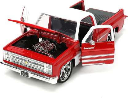 Just Trucks 1:24 1985 Chevy C10 Die-Cast Truck w/Tire Rack – Red/White