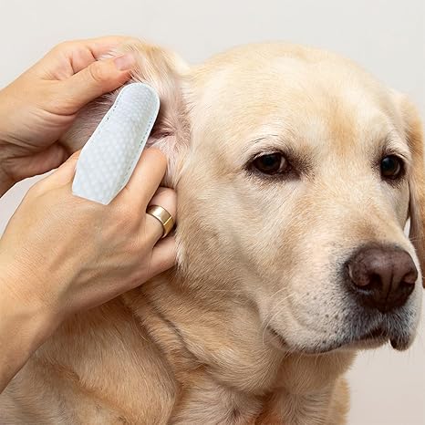 Dog Ear Cleaner Wipes – Finger Wipes for Dogs & Cats – Coconut Formula