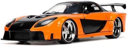 Jada Toys Fast & Furious 1:24 1995 Mazda RX-7 Widebody Die-Cast Car w/Han's 2.75" Die-Cast Figure